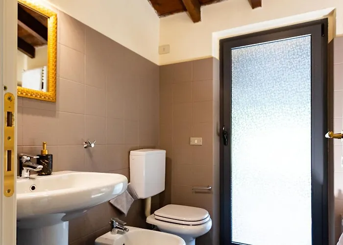 Corte Bioti Πανσιόν 3*